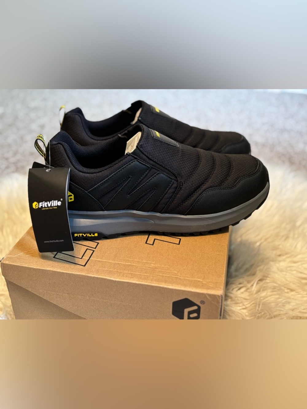 NWT Fitville Black Explorer V-2 Outdoor Slip On Size 13EW